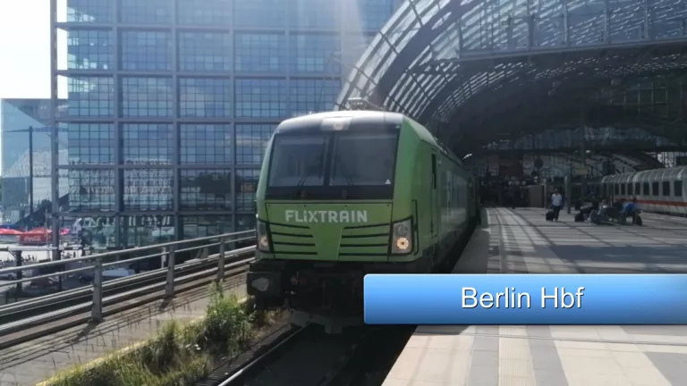 Flixtrain-Abfahrt am Berliner Hauptbahnhof