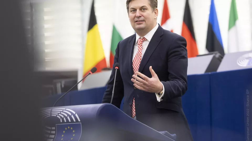 Maximilian Krah tritt als Spitzenkandidat der AfD für die Europawahl 2024 an